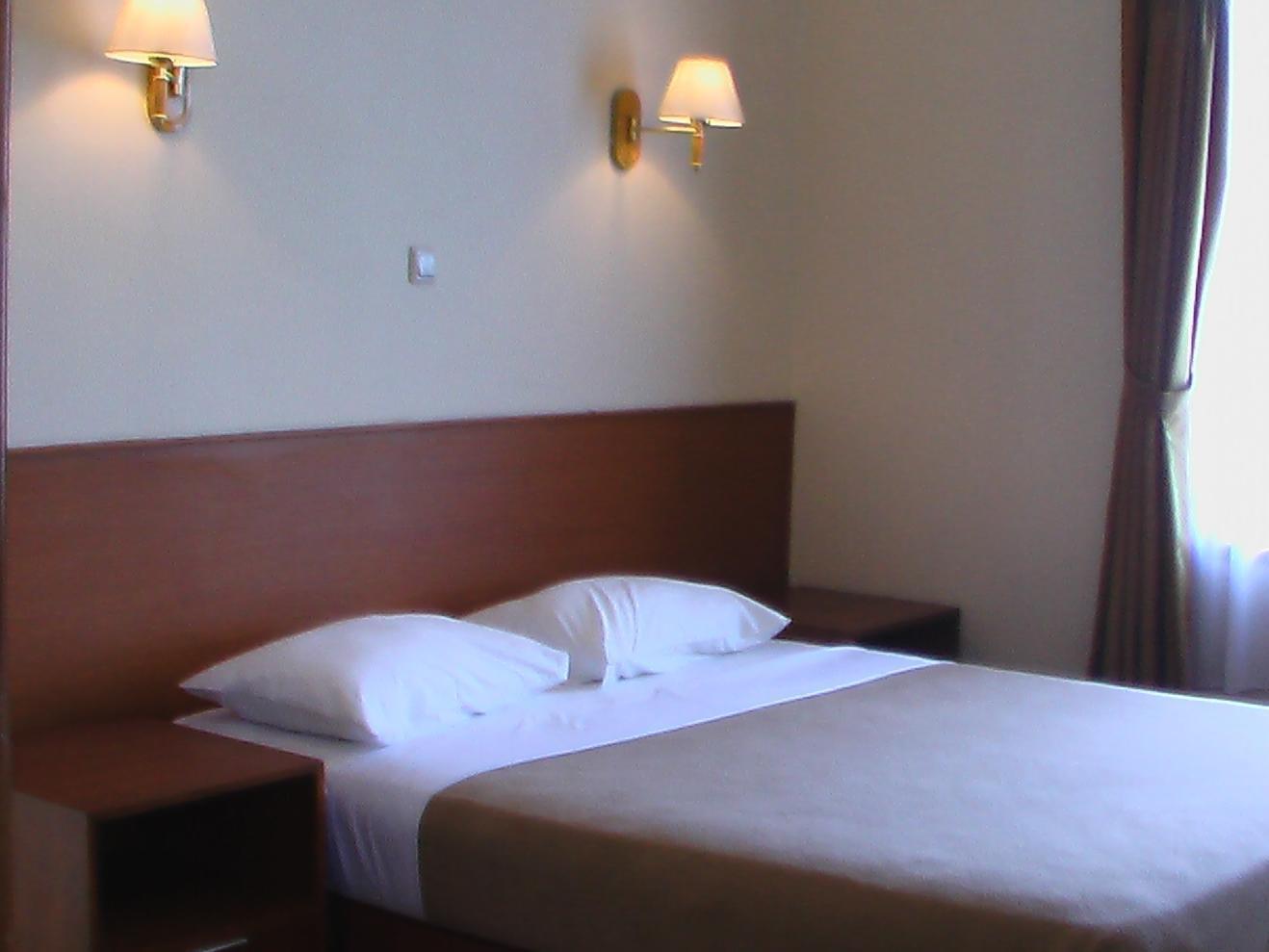 Puri Bernadi Guest House Lembang Exterior photo